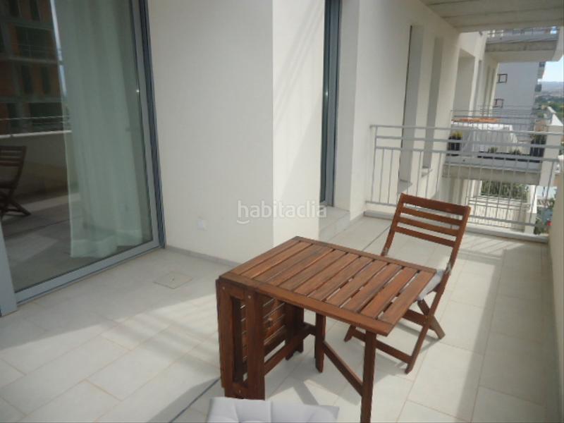 Foto c23187da-0e1a-422f-be56-9e1884116084. Alquiler apartamento en calle bubión 1 en Rosaleda - Juventud Granada