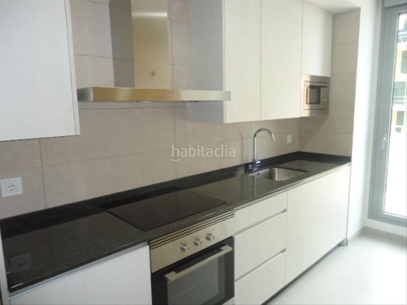 Foto 969a748f-416d-4d5b-8df5-63bbe841437a. Location appartement dans calle bubión 1 dans Rosaleda - Juventud Granada