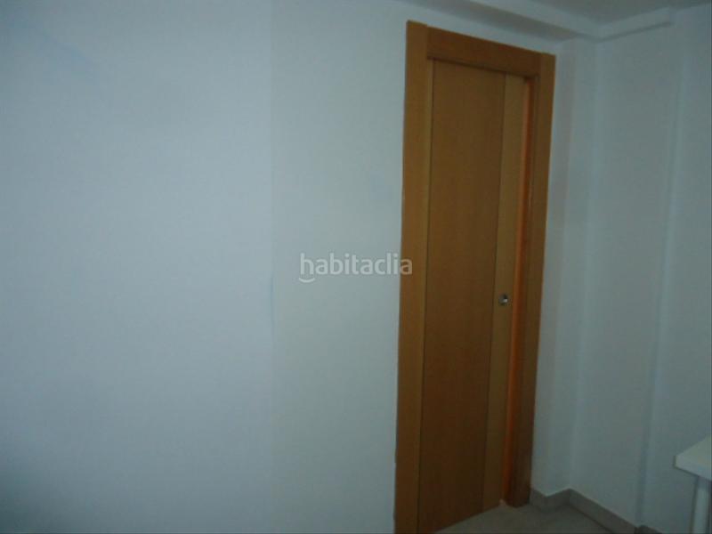 Foto 64552a1c-2948-4ff3-90c2-25e0e6dbec62. Alquiler apartamento en calle paco seco de lucena 3 en Granada