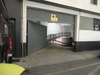 Aparcament cotxe en Calle santa adela 46. Garaje en venta en santa adela zaid�n, granada c/ santa adela n�