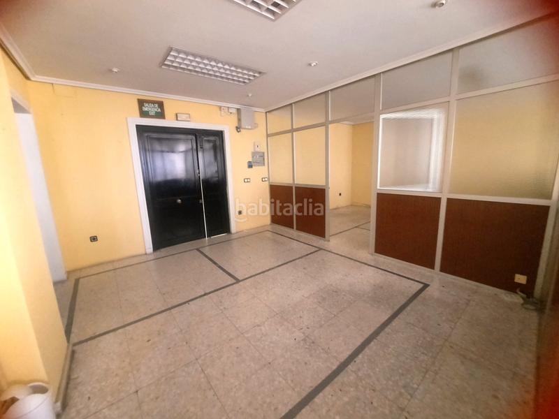 Foto 07726ecc-ec62-4306-b28e-00d79fbdb3f7. Local comercial en avenida toledo 31 en Centro-Corte Inglés Talavera de la Reina