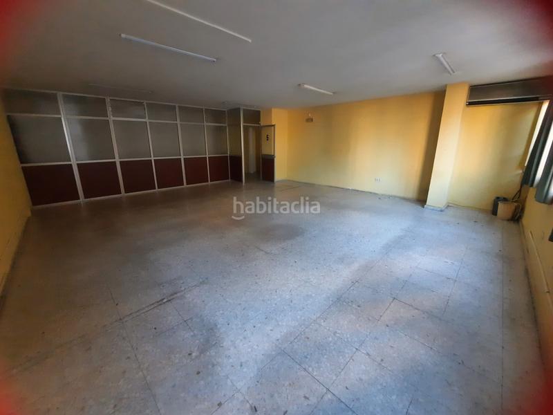 Foto 12d6ad63-c96a-4ba8-acd3-42447efadde3. Local comercial en avenida toledo 31 en Centro-Corte Inglés Talavera de la Reina