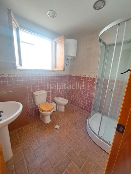 Foto 90b5860e-efdc-43b9-a112-e808b631d0e3. Casa amb xemeneia a Enix