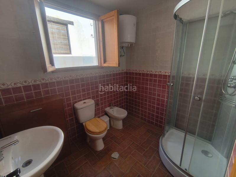 Foto c6653121-76b3-4f85-a444-2c9b91f3e7f1. Casa amb xemeneia a Enix