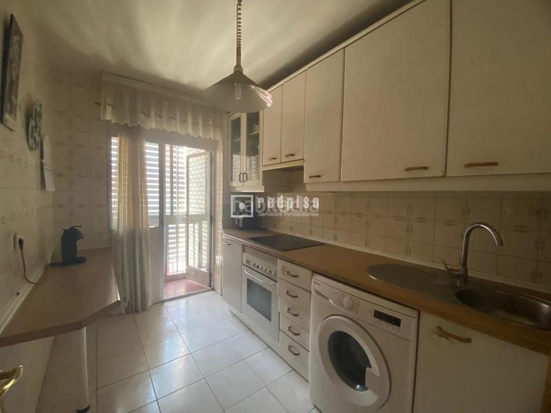 Foto bbededb0-019e-4d8b-a2ae-b53b5dded4d5. Appartamento con riscaldamento in Centro San Fernando de Henares