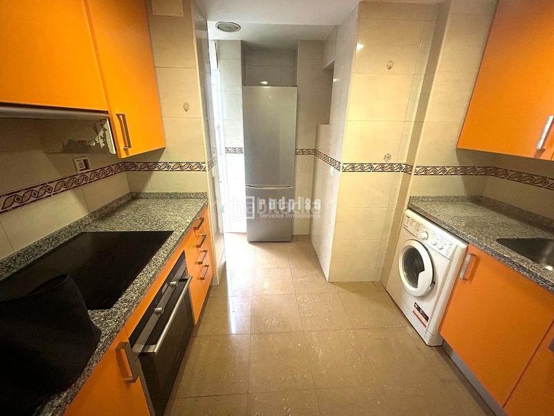 Foto 2b9dbff3-25c4-4573-9d27-ea89f97c0676. Flat with heating in Parque Roma-Coronas San Fernando de Henares