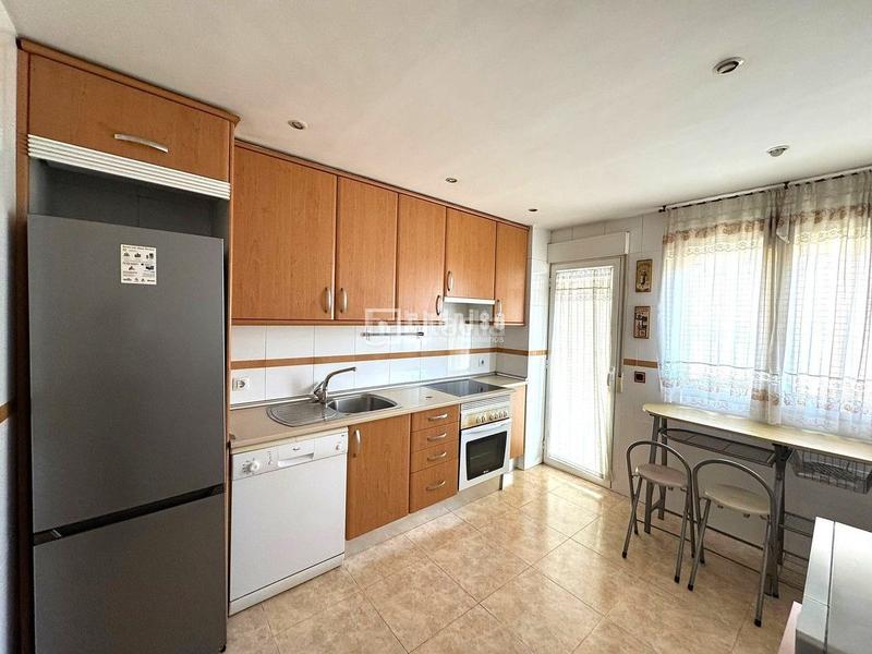 Foto 0dcfaf6d-a0cc-4fa2-b494-40170f04d82a. Zweistöckige wohnung mit heizung in Valleaguado-La Cañada Coslada