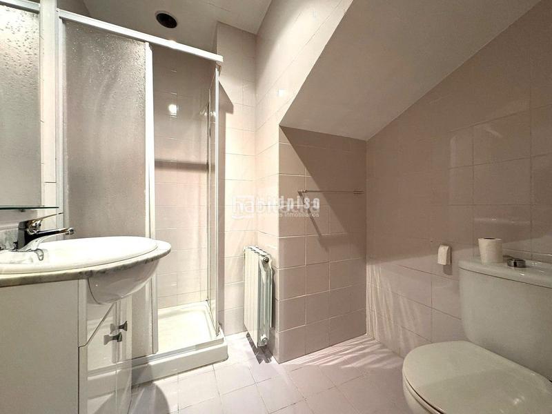 Foto 584e0977-1c17-4e7f-8bc2-719fa2b191a3. Zweistöckige wohnung mit heizung in Valleaguado-La Cañada Coslada