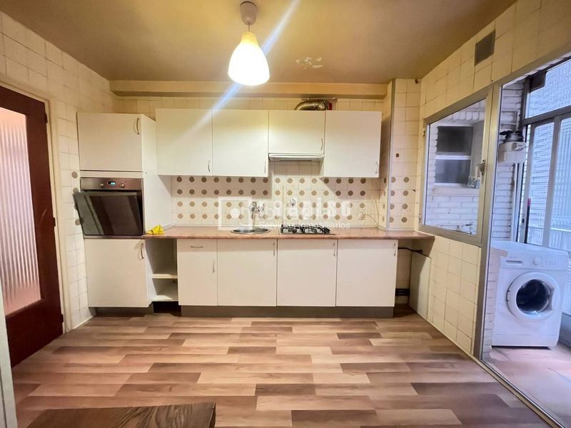 Foto 83a282ab-7322-4f81-b85c-c607391d7d70. Appartamento con riscaldamento in Centro San Fernando de Henares