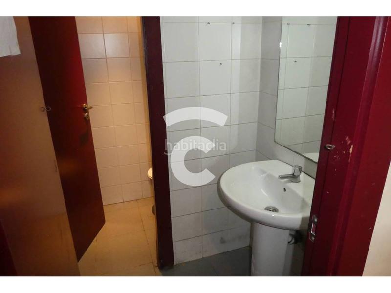 Foto e7e94c72-c770-475a-b294-7201074cc8c1. Alquiler local comercial  en alquiler en Nordel sucreuniversitat08500 en Vic