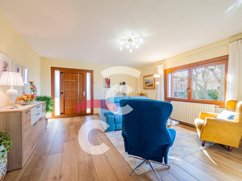 Foto 4216b465-93e4-4736-9479-ed0540970f61. Casa  en venta en Perafita