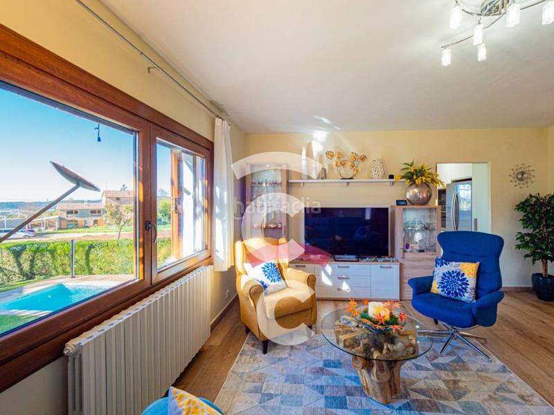 Foto b3527244-77e0-40f2-90d2-308d12aba241. Casa  en venta en Perafita