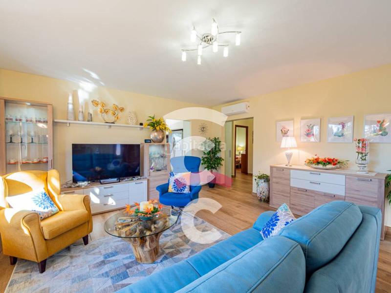 Foto c8fc048e-c5a0-4f97-b2a5-b0f38f79b881. Casa  en venta en Perafita