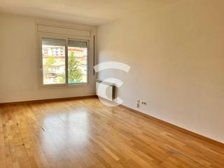 Flat in Caputxins-Ambulatori. Venta de piso en vic, zona caputxinssanta clarahospital