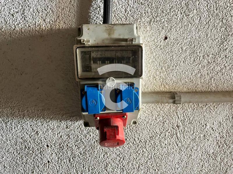 Foto 5af5c7d7-1936-4705-b654-a0a5df7cd1fd. Location local commercial dans Estadi-Santa Anna Vic