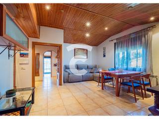 Flat  Castell. Ático exclusivo en gurb con ascensor privado y terraza.