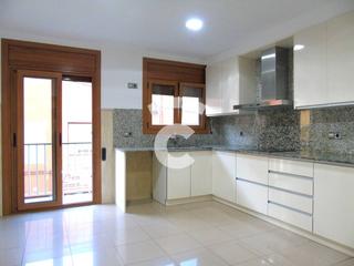 Location Appartement  Ferran alsina. Alquiler piso en roda de ter