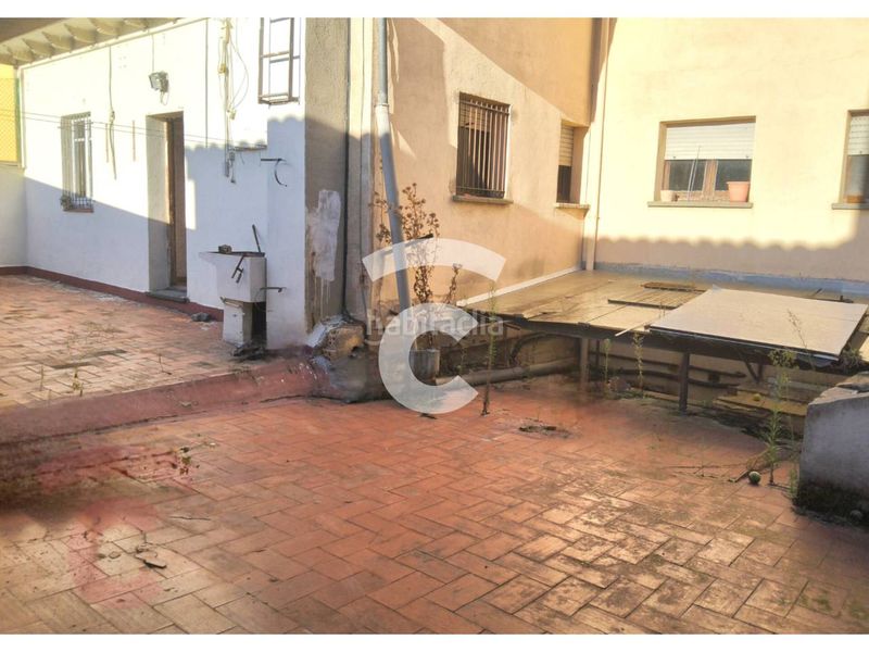 Foto e354c566-e398-4671-9a2b-888dc2783a36. Casa amb calefacció aparcament a Manlleu