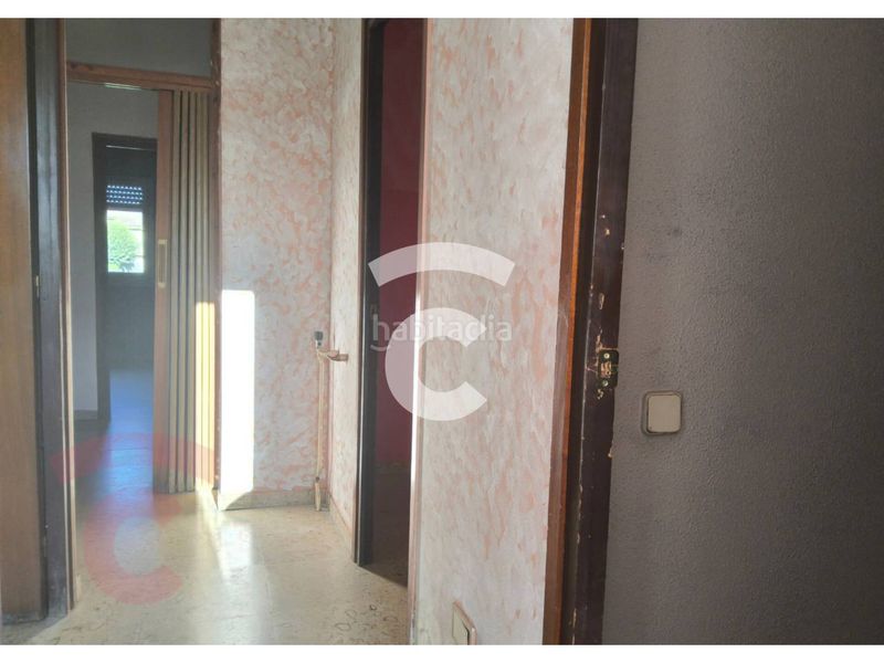 Foto ef1da33f-3472-46d6-8092-6b8e0d5c9068. Casa amb calefacció aparcament a Manlleu