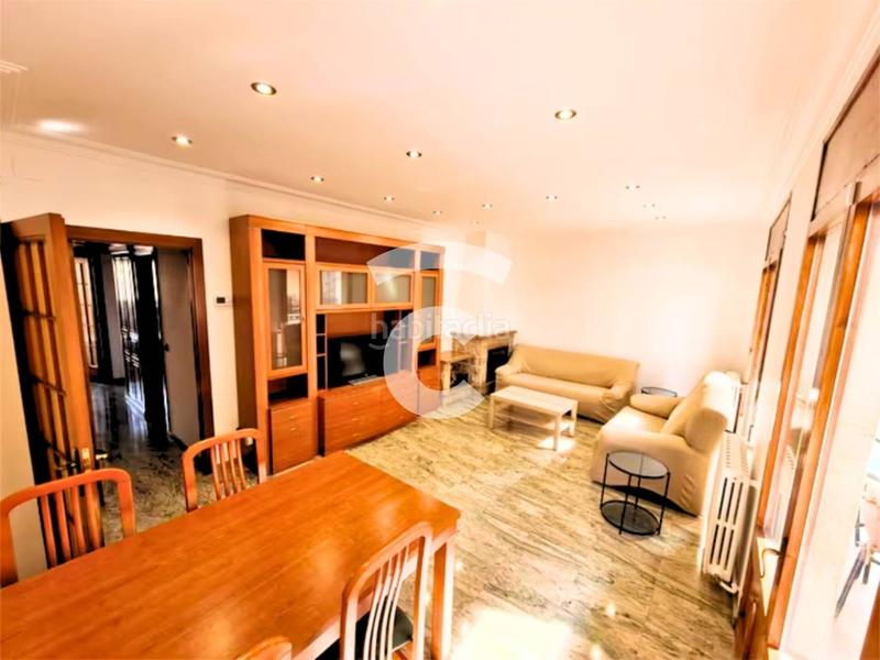 Foto e5744640-e54c-48d9-b66d-f63e74cb2384. Appartamento con riscaldamento in Estadi-Santa Anna Vic