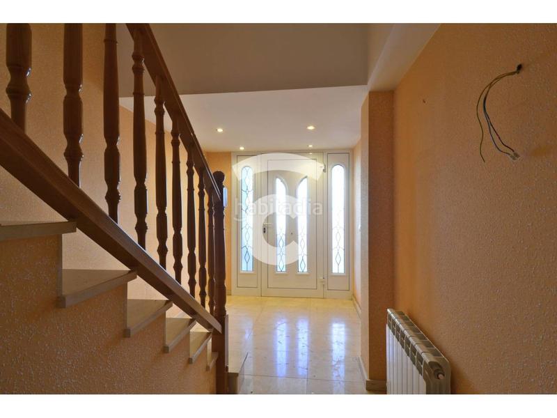 Foto b3aa5fb2-dcc1-4bff-90d7-ddc2e51cd6d0. Maison avec chauffage parking dans Olot