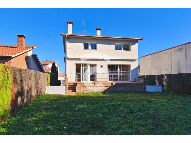 Foto f26bc562-f715-405f-93c0-2c584658e702. Maison avec chauffage parking dans Olot