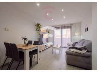 Appartement à Roda de Ter. Piso seminuevo en venta en roda de ter  con terraza, pk y traste