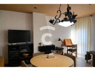 Pis  Calle pau. Quieres vivir en el centro de torell� con toda la comodidad?