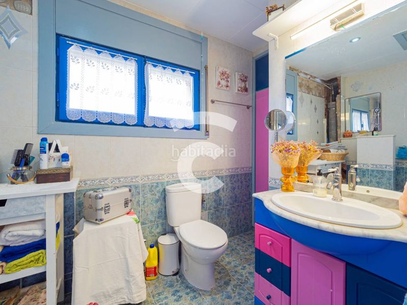 Foto 462978ea-5495-4068-ac82-a489fa68aee7. Casa adossada amb calefacció aparcament a Roda de Ter