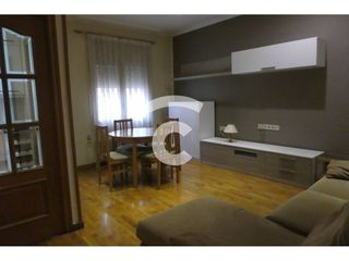 Affitto Appartamento in Nord. Piso de 3 habitaciones en vic