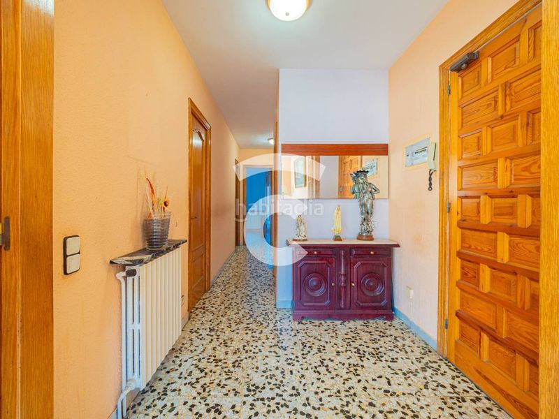 Foto 7372d367-f099-4887-9222-14f03bf73f57. Casa amb calefacció aparcament a Manlleu