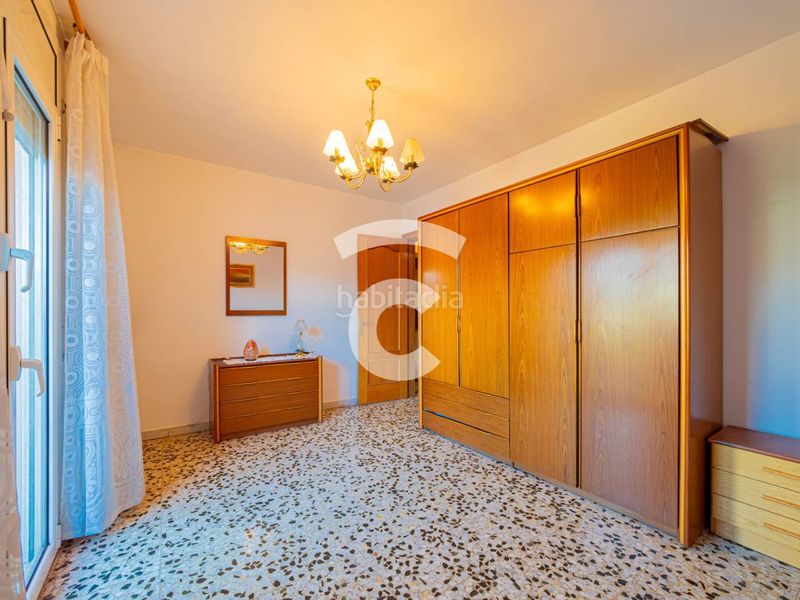 Foto 9ce6b0d2-d62f-4f44-95fe-778d90a8c78e. Casa amb calefacció aparcament a Manlleu