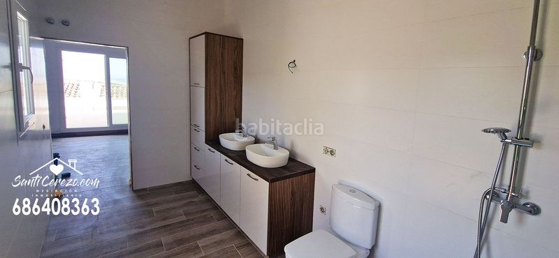 Foto 05820fee-197c-4320-a895-4280bf4d9b8d. Casa amb aparcament a Montemayor