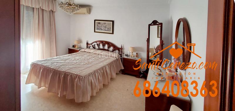 Foto 25dfa15c-2b91-4b1c-a36f-677f93f0b385. Casa vivienda con gran local en avenida en Montilla