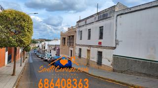 Casa a Avenida de santa maría 6. Buena zona