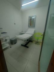 Traspaso Local Comercial  Calle san francisco solano. Traspaso centro de estética-peluqueria