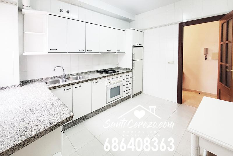 Foto 1bef4aaa-9b3e-4b9e-8d29-5d348ffd076b. Piso  para entrar a vivir con garaje incluido en Montilla