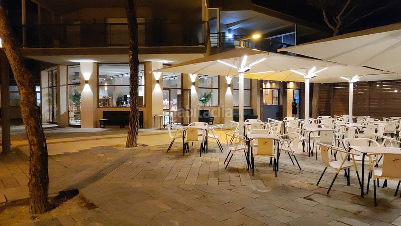Foto 29892c05-e80f-40bb-8345-ea4c55d54843. Traspaso local comercial traspaso este hermoso y elegante restaurante esquinero en primera línea de mar. en Platja d´Aro