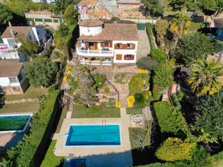 Xalet a Carrer begur 29. Casa aislada con vistas al mar en st. antoni de calonge