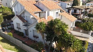 Doppelhaus in Avinguda de fanals 18