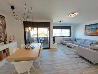 Pis a Avinguda de s'agaró 26. Apartament semi nou en perfecte estat