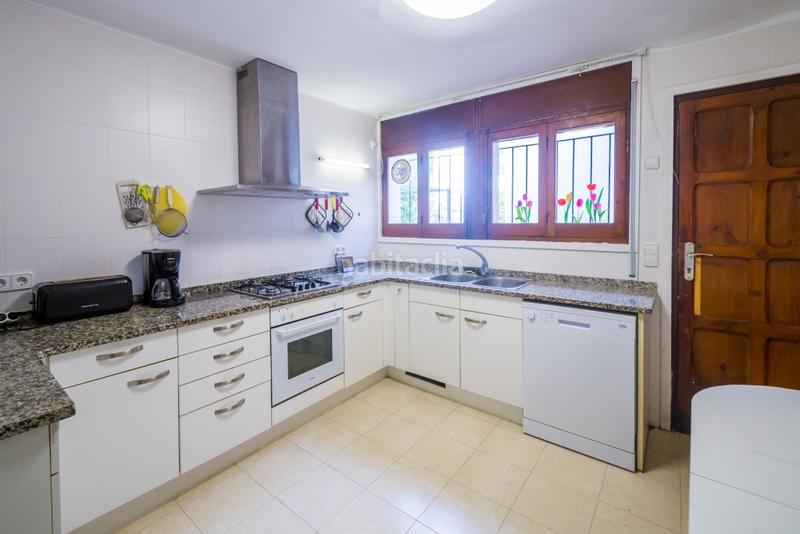 Foto fc17dd7c-42bb-4284-b773-ab15aa011a54. Maison avec cheminée chauffage dans Castell d´Aro