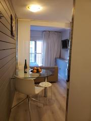Studio  Carrer ciutat de girona. Estudio reformado en primera línea de mar, ideal para vacaciones