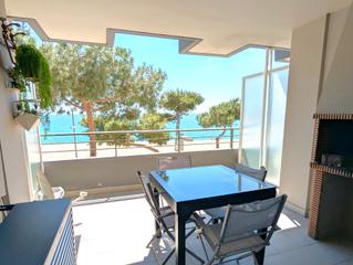 Apartament a Passeig marítim 33. Apartamento frente al mar  con licencia turística platja d´aro