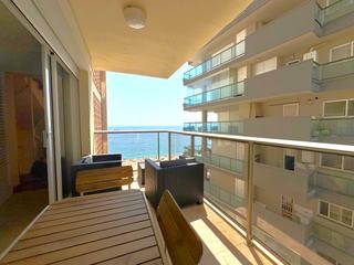 Pis a Passeig marítim 47. Luminoso piso a pocos pasos del mar.