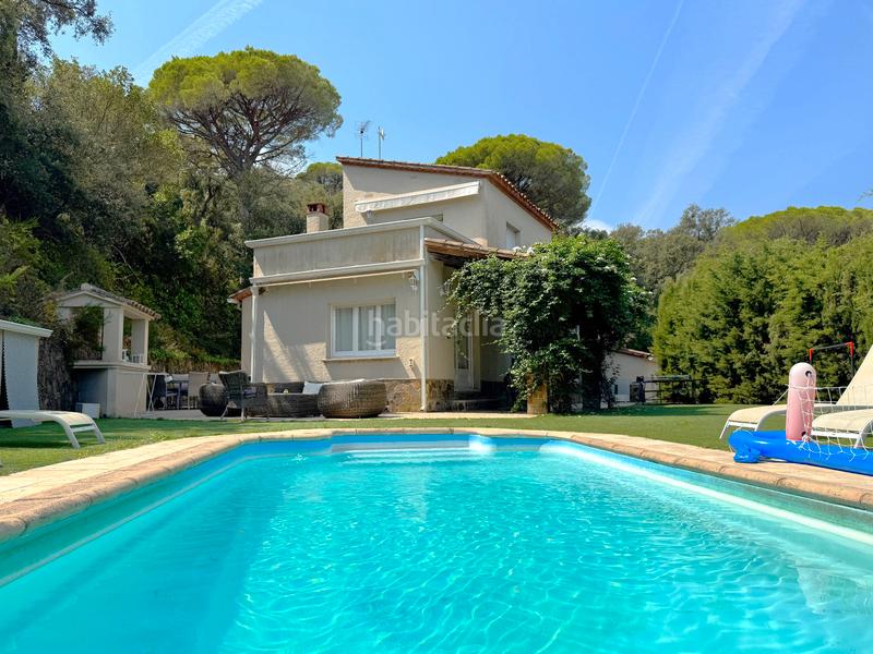 Foto cc60e615-de0c-4b9b-b48a-501fd84833fd. Casa amb xemeneia aparcament piscina a Cabanyes-Mas Ambrós-Mas Pallí Calonge