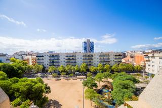 Piano terra  Plaça dels comtes de palamós. A 100 metros de la playa de palamós