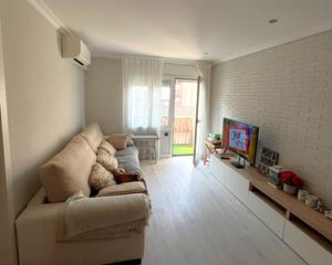 Apartament  Carrer del mig. Apartamento reformado en segunda linea de mar en sant antoni de