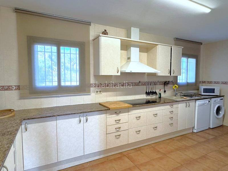 Foto 106383df-ddb2-42ab-b813-3f86e521c82c. Maison avec cheminée chauffage parking piscine dans Calonge