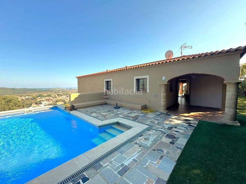 Foto 15eacc5e-2b0b-4282-b77e-c119186ea03e. Maison avec cheminée chauffage parking piscine dans Calonge